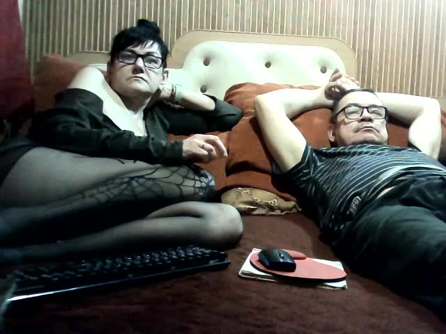 coupleofcoolx Cam Model Chat December 18, 2025