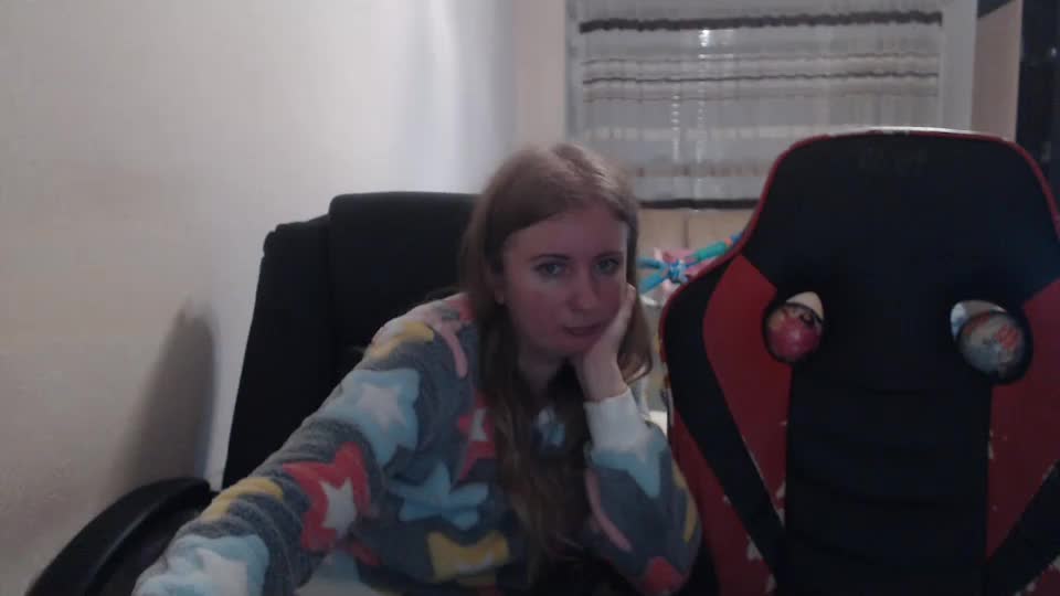 jenisandpeter Cam Model Chat December 18, 2025