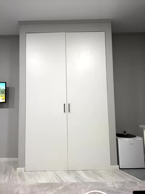 Room_of_love Cam Model Chat December 18, 2025