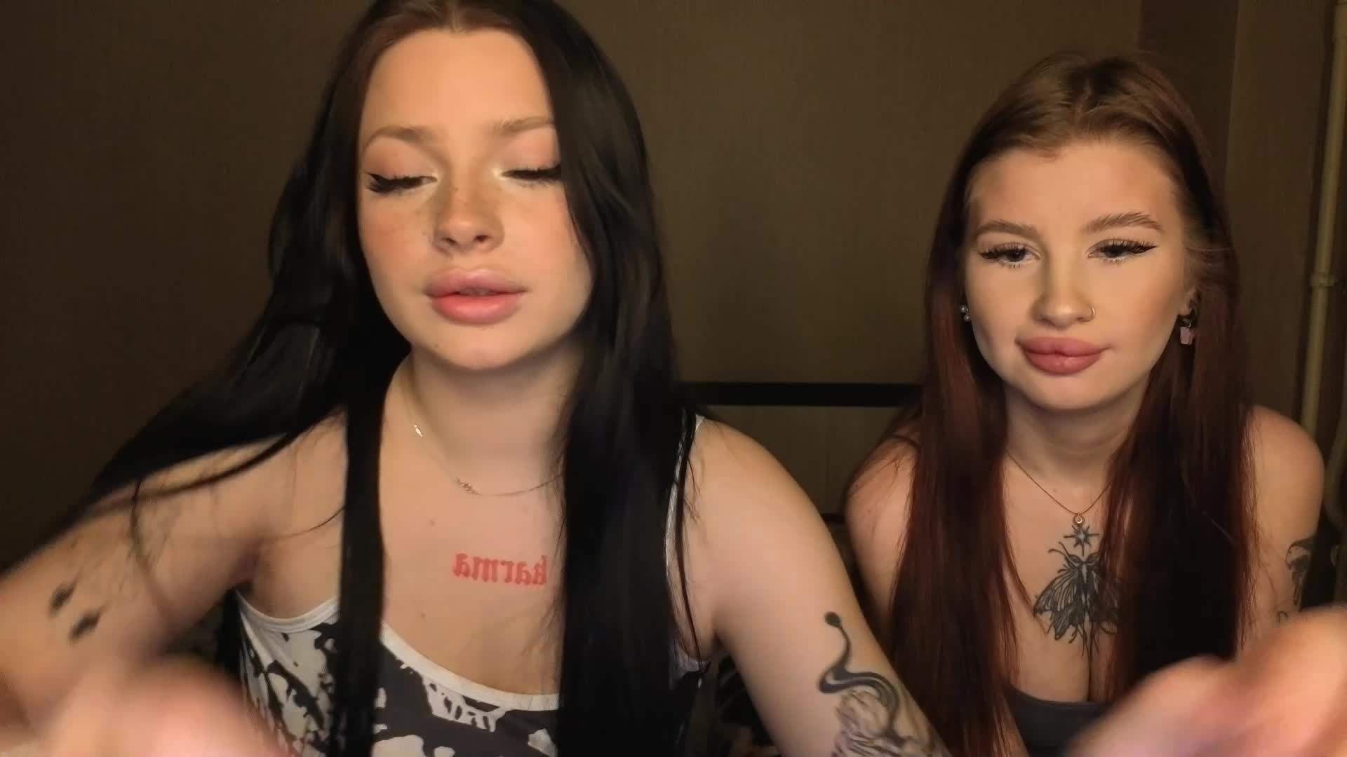 LisaAndDenis Cam Model Chat December 18, 2025