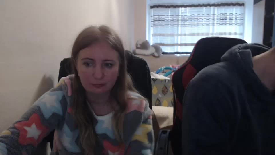 jenisandpeter Cam Model Chat December 18, 2025