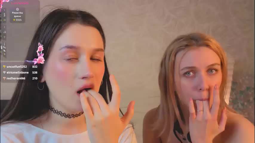 garden_flower Cam Model Chat December 18, 2025