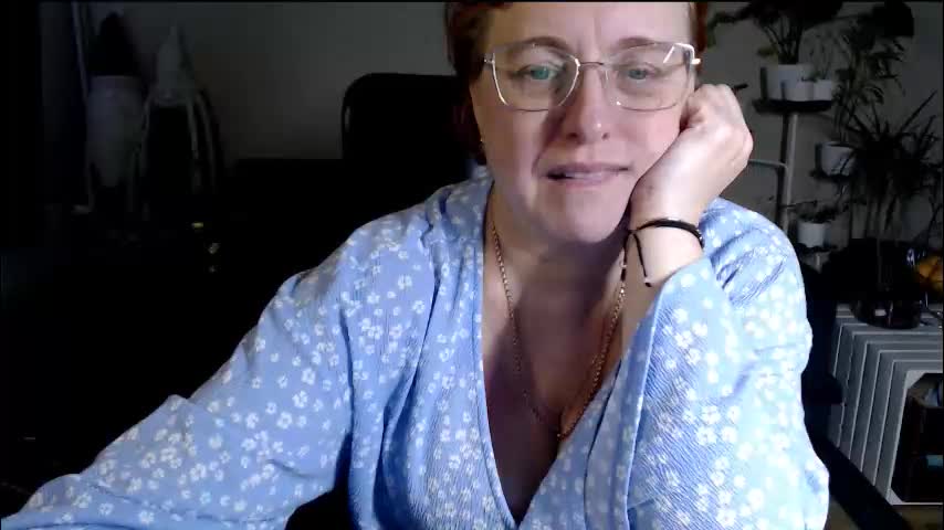 joannaandneighbour Cam Model Chat December 18, 2025