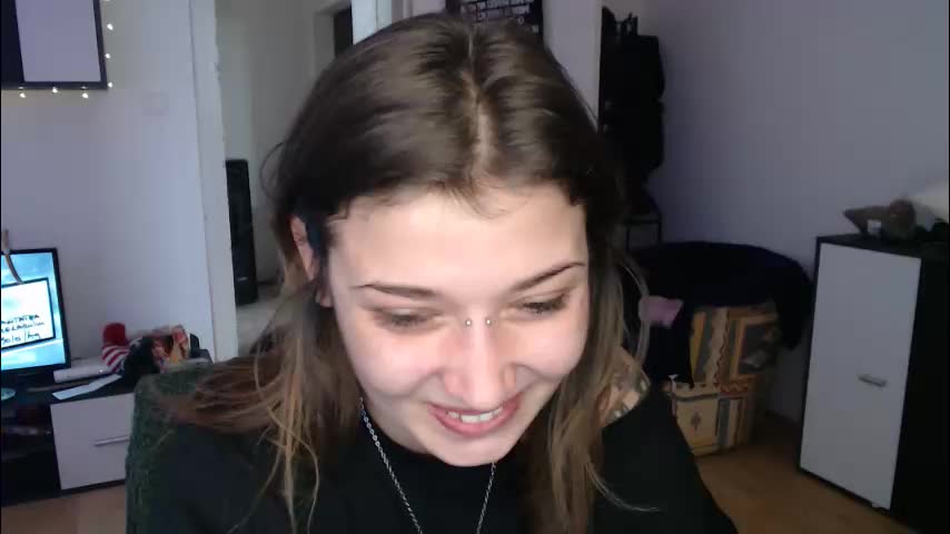 aliens4twenty Cam Model Chat December 18, 2025