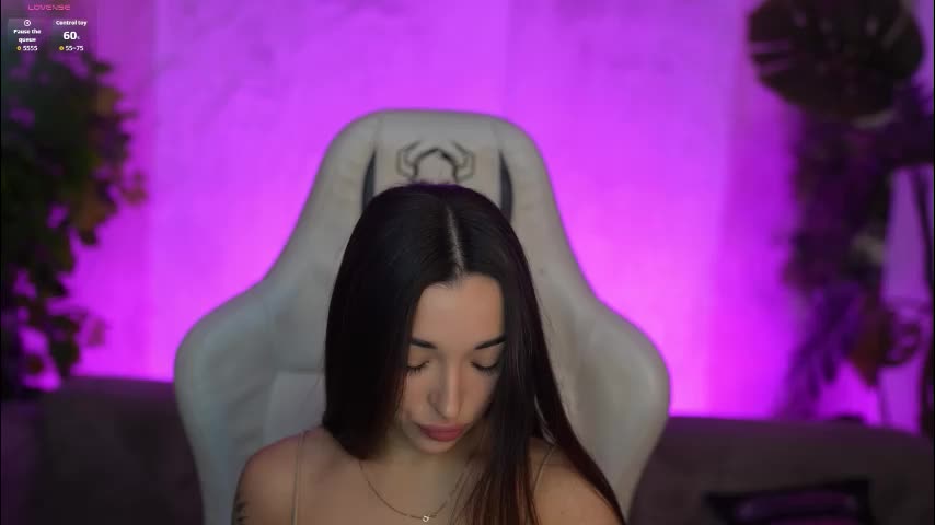 kira0541 Cam Model Chat December 18, 2025