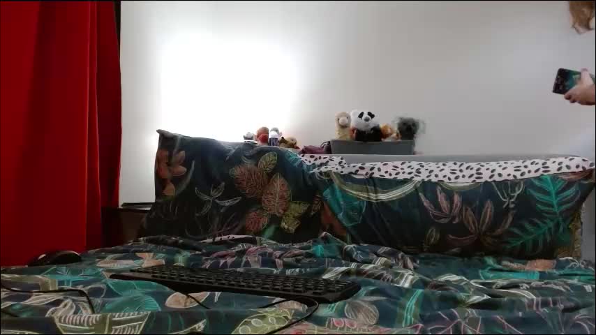 mrs_velvet_vixen_and_mr_stud Cam Model Chat December 18, 2025