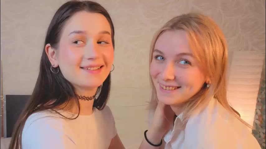 garden_flower Cam Model Chat December 18, 2025