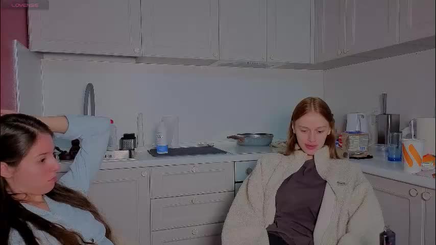 ihavepaws33 Cam Model Chat December 18, 2025