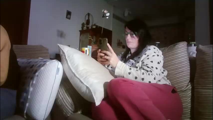 lolahueso Cam Model Chat December 18, 2025