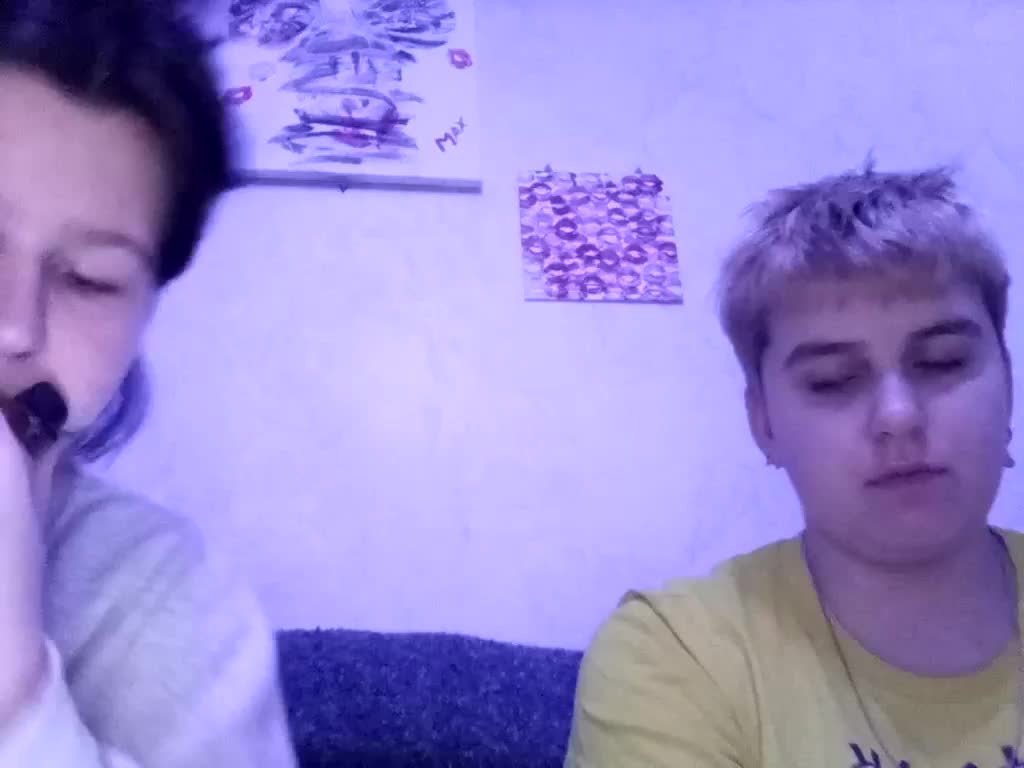 2Lesbians Cam Model Chat December 18, 2025