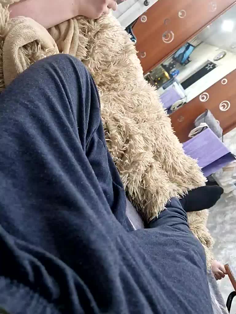 Para222a Cam Model Chat December 19, 2025