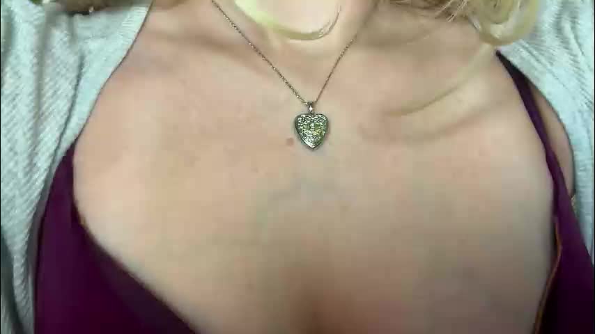 iheartcassie2844 Cam Model Chat December 19, 2025