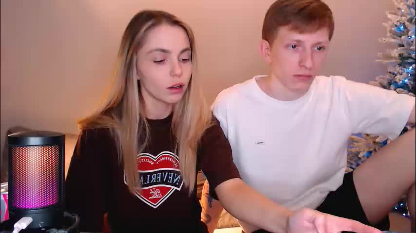 julsweet Cam Model Chat December 19, 2025