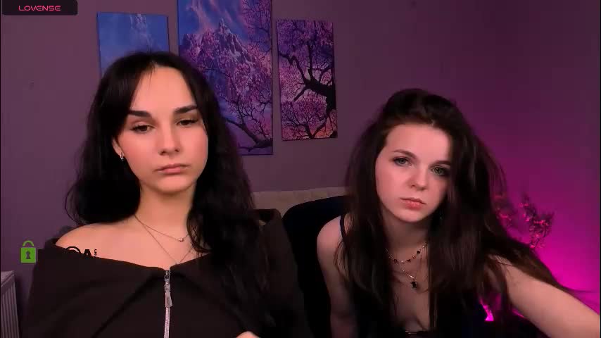 ariana_ross7 Cam Model Chat December 19, 2025