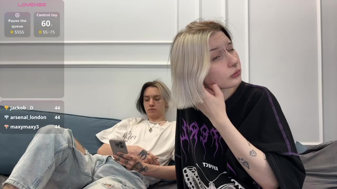 VeryRareTwins Cam Model Chat December 19, 2025