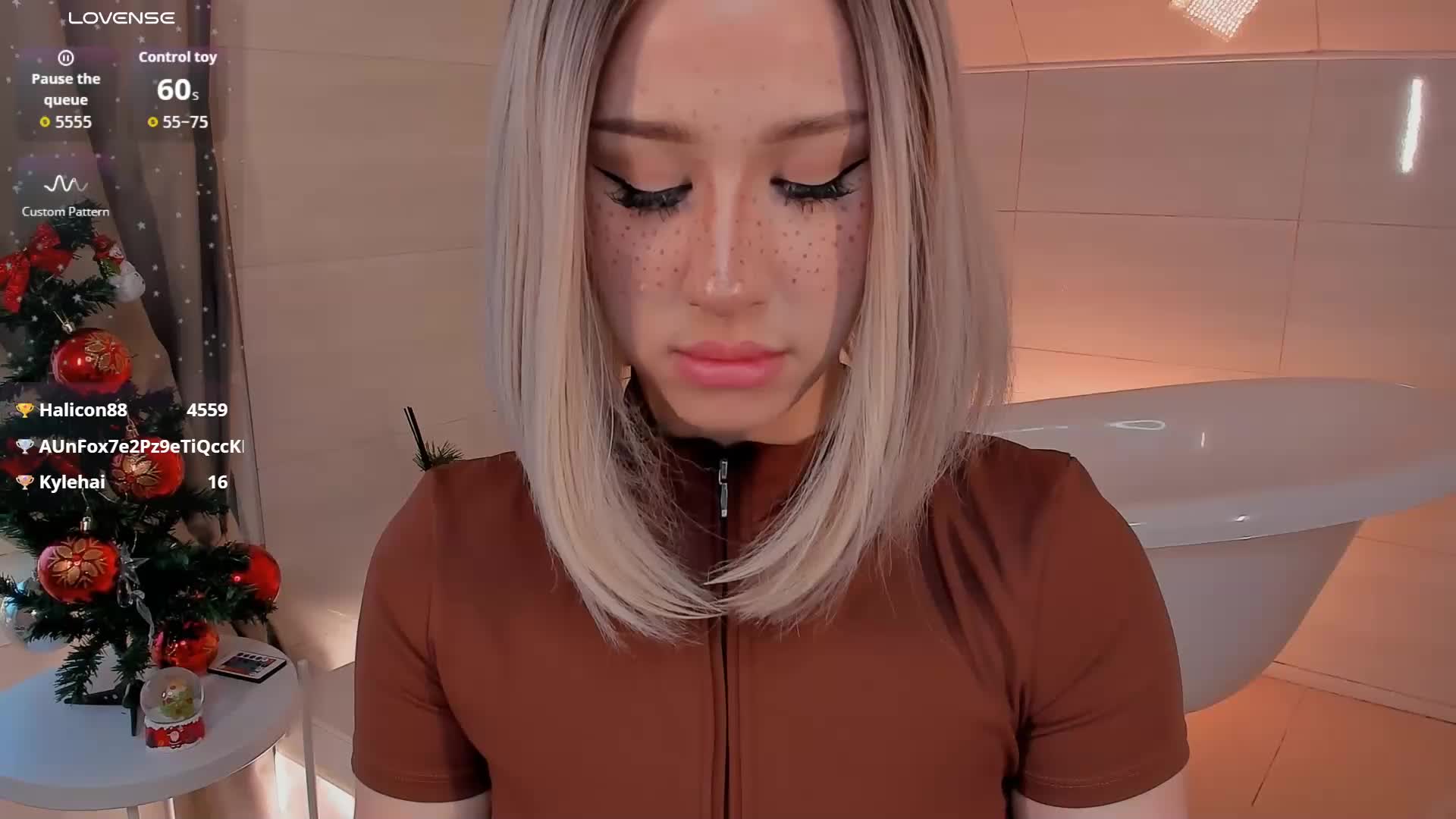 Necucubi Cam Model Chat December 19, 2025