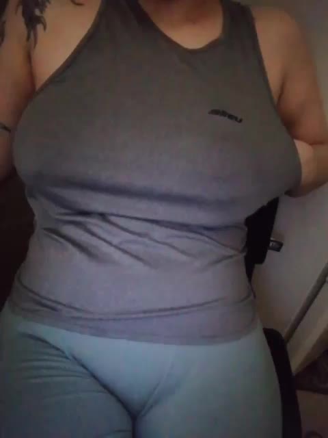 -Tiffany- Cam Model Chat December 19, 2025