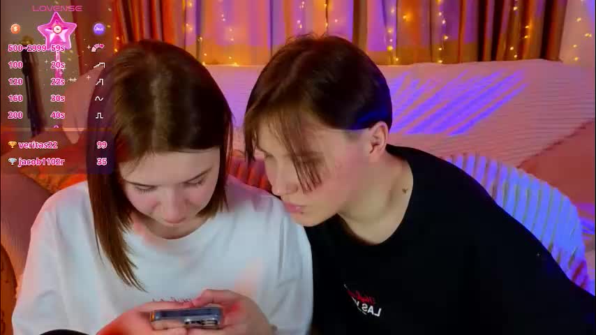 berry_assortment Cam Model Chat December 19, 2025