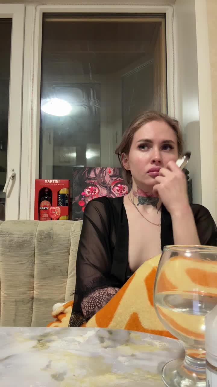 Letti28 Cam Model Chat December 19, 2025