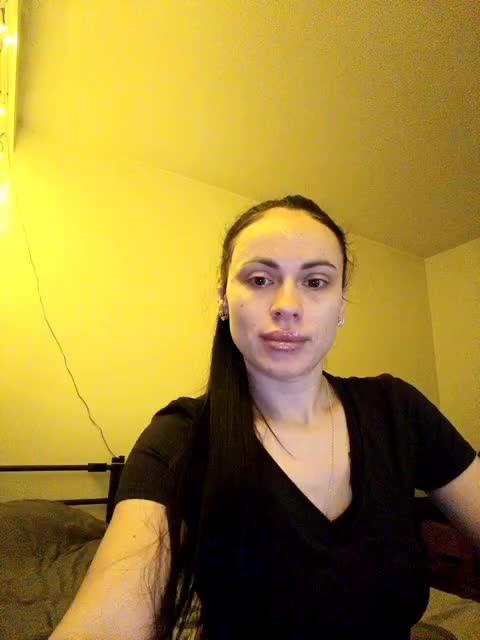 Efirchiki Cam Model Chat December 19, 2025