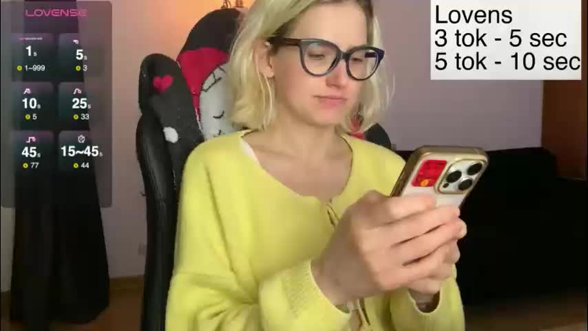 sexy_sweets Cam Model Chat December 20, 2025