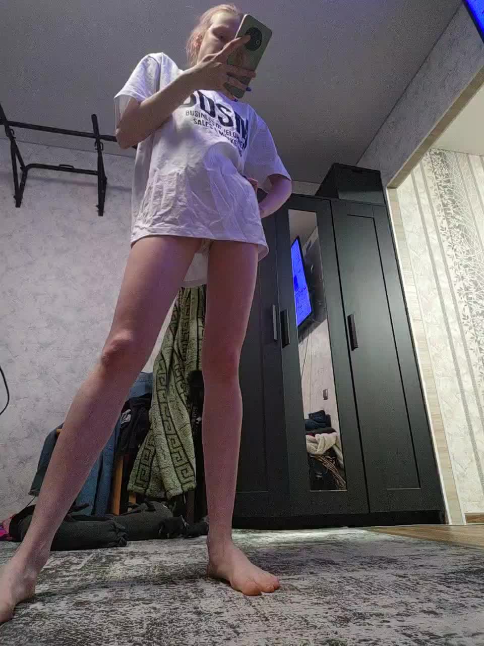 Enotic2004 Cam Model Chat December 20, 2025