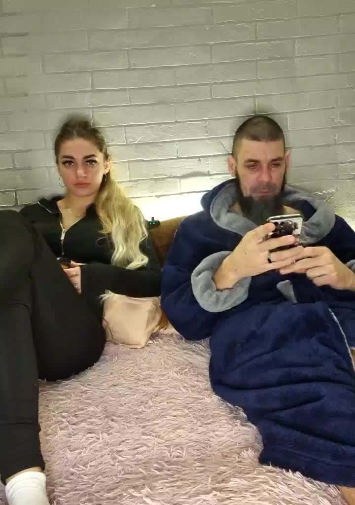 SweetCoople Cam Model Chat December 20, 2025