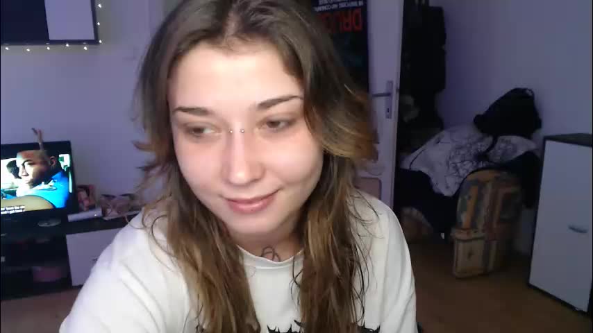 aliens4twenty Cam Model Chat December 20, 2025