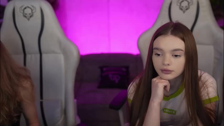 kira0541 Cam Model Chat December 20, 2025