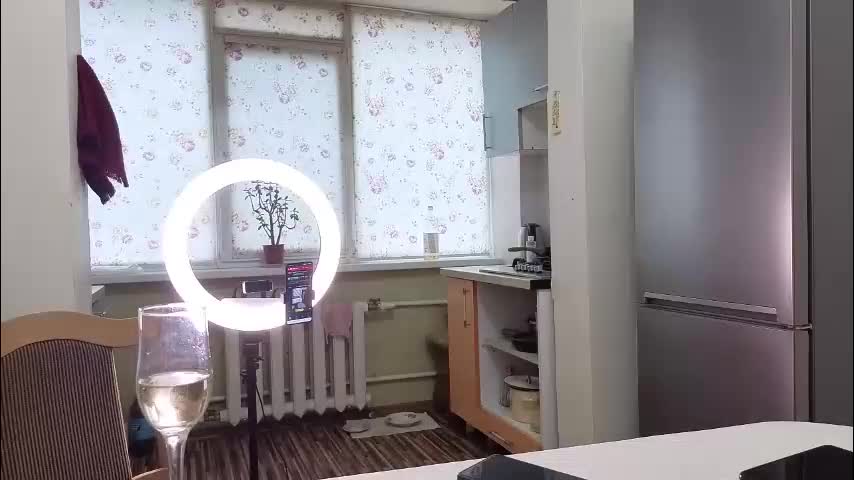 best_ass2000 Cam Model Chat December 20, 2025