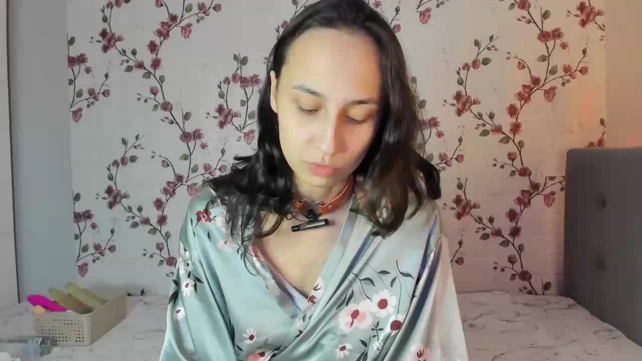 ReginaShine Cam Model Chat December 21, 2025