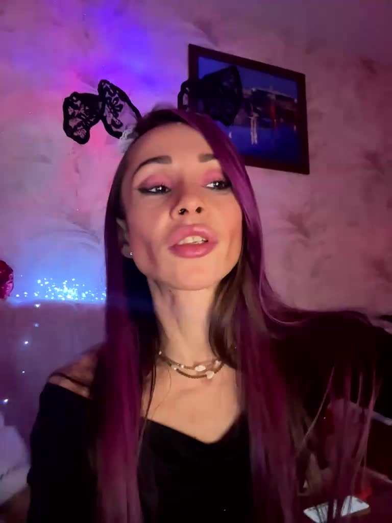 VIP17CoupleDream Cam Model Chat December 21, 2025