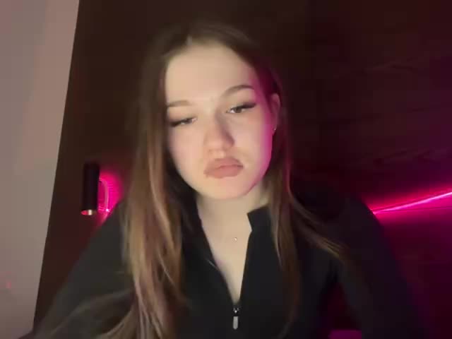 titsDestroy2007 Cam Model Chat December 21, 2025