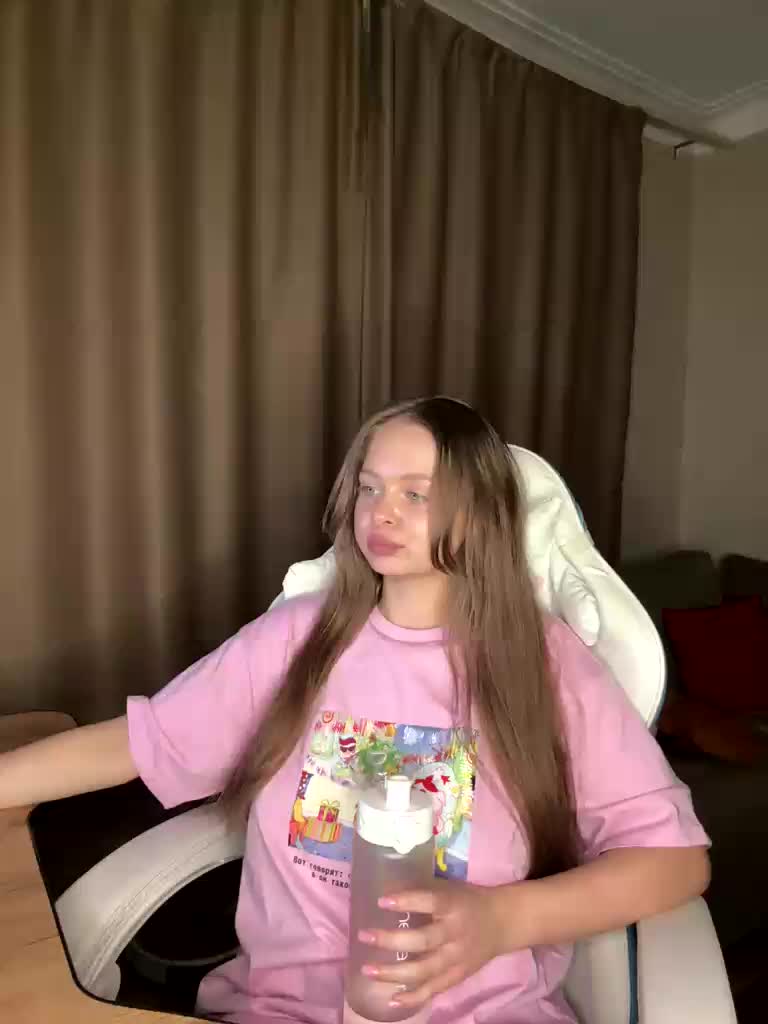 _Fraerok_ Cam Model Chat December 21, 2025