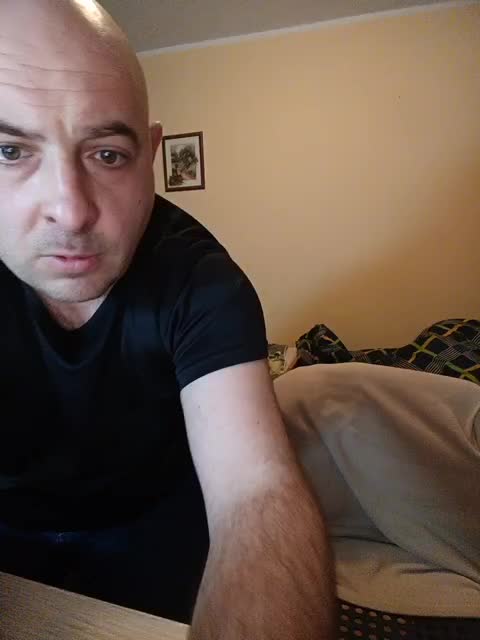 WikiBitch Cam Model Chat December 22, 2025