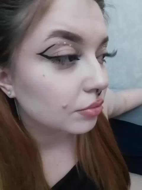 cutesmiles Cam Model Chat December 22, 2025