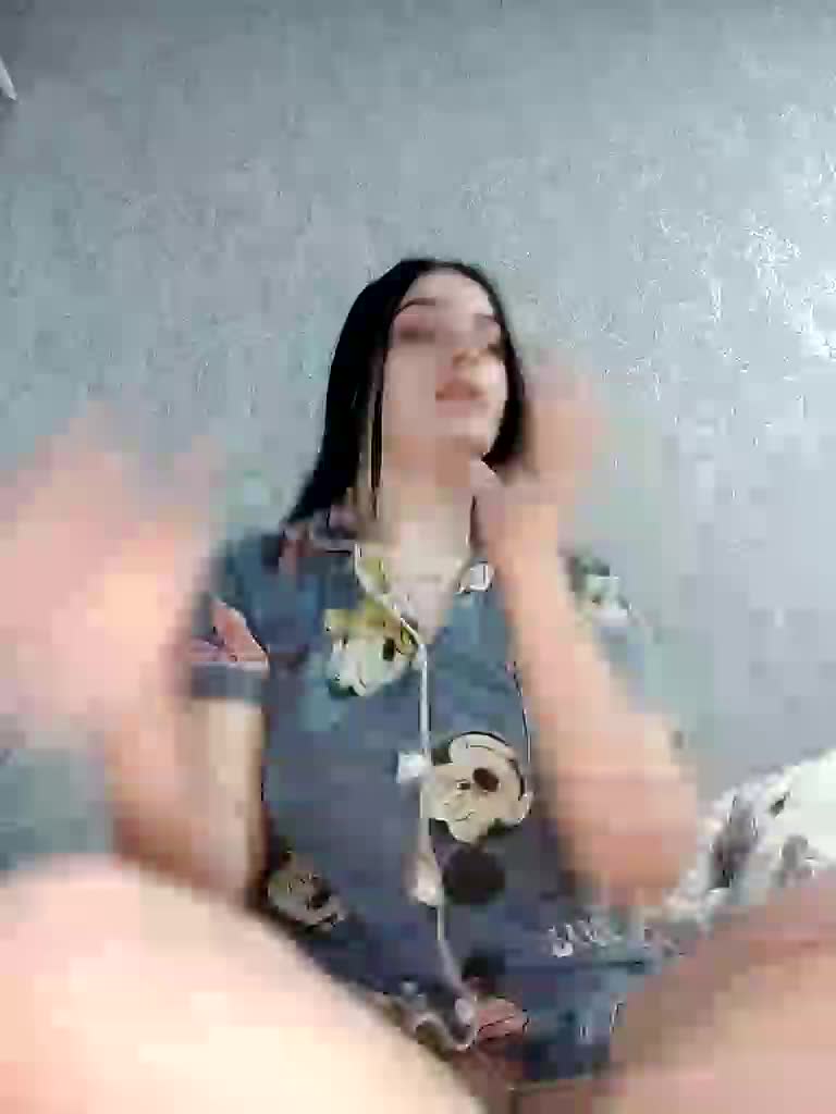 22ALYSKA22 Cam Model Chat December 22, 2025