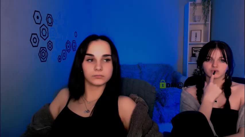 ariana_ross7 Cam Model Chat December 22, 2025