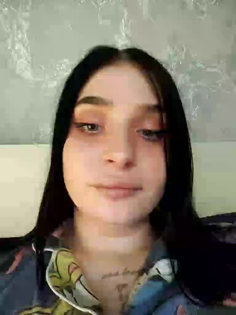 22ALYSKA22 Cam Model Chat December 22, 2025