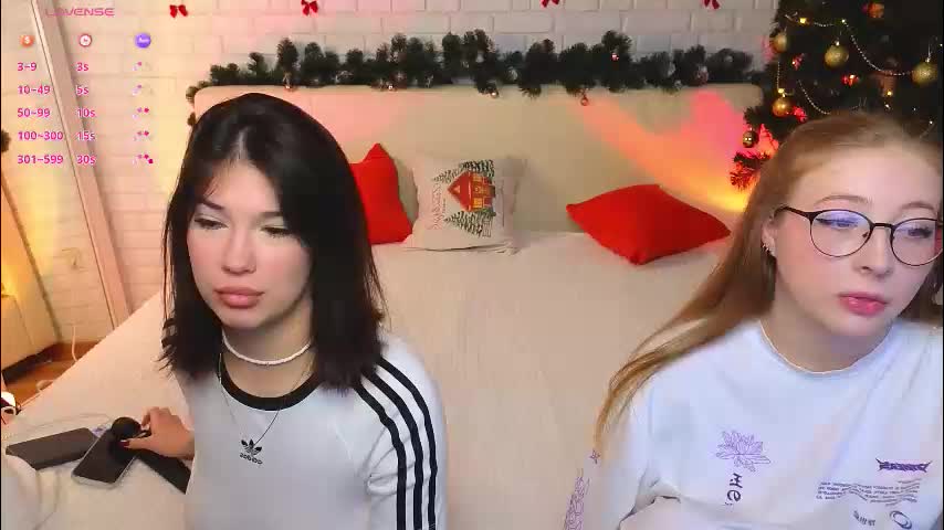 _ramune_ Cam Model Chat December 22, 2025