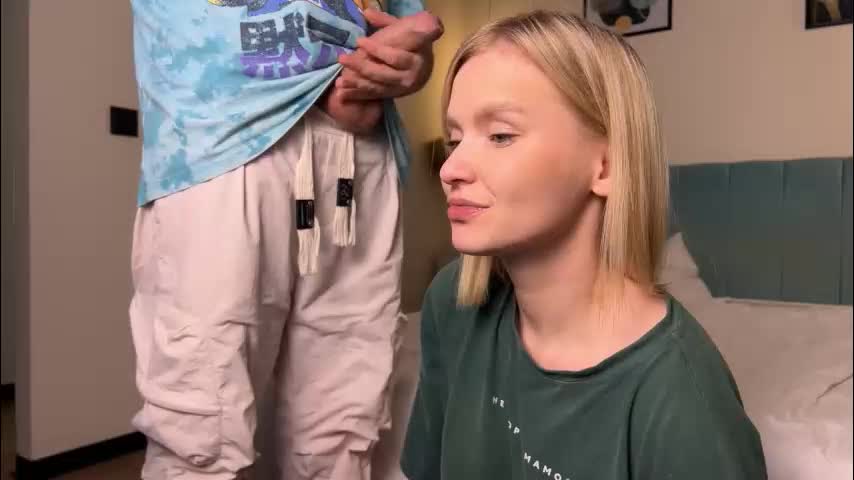 adele_nick2202 Cam Model Chat December 22, 2025