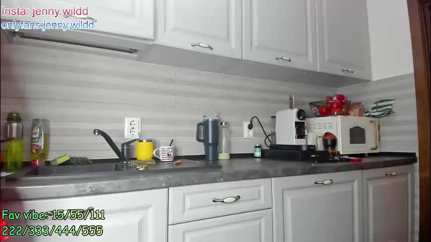 jennywildd Cam Model Chat December 22, 2025