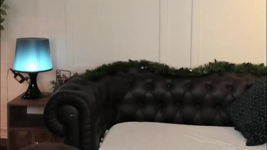 black_pant3r Cam Model Chat December 22, 2025