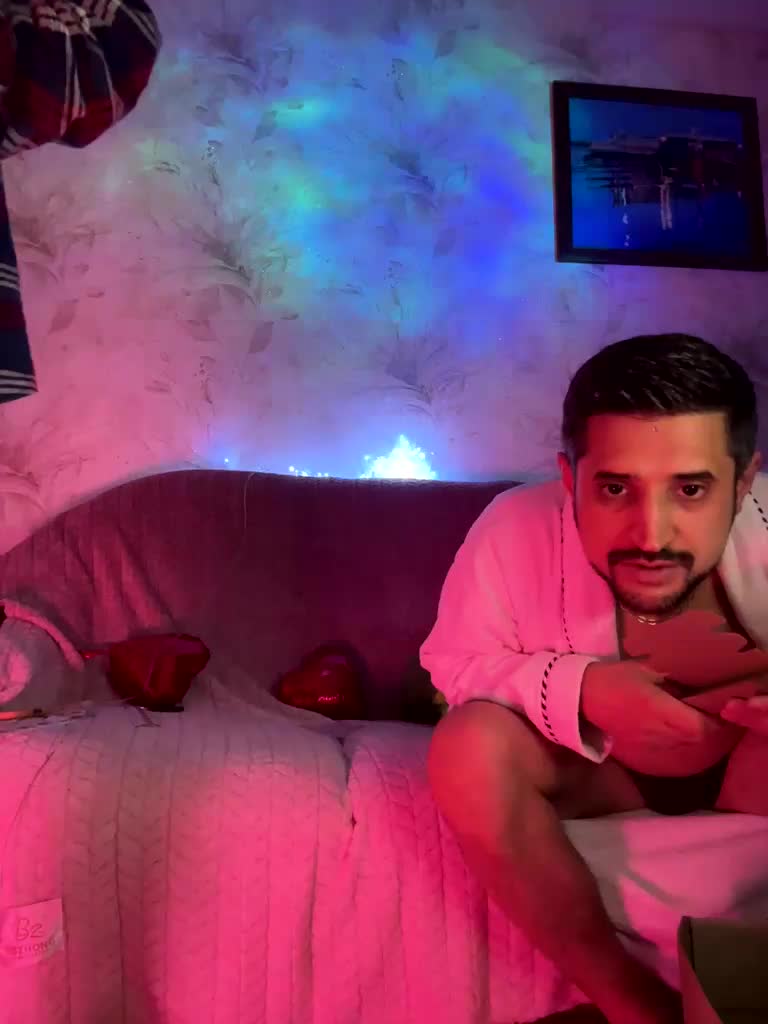 VIP17CoupleDream Cam Model Chat December 22, 2025