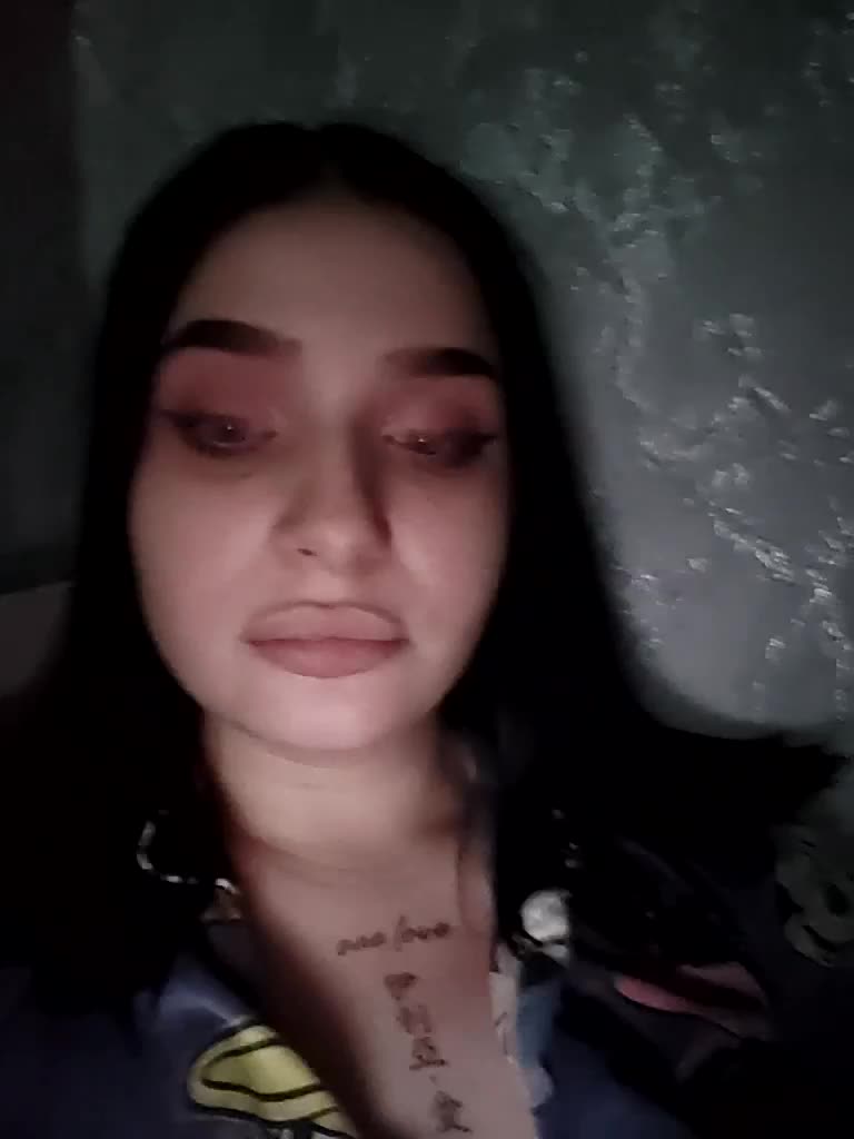 22ALYSKA22 Cam Model Chat December 22, 2025