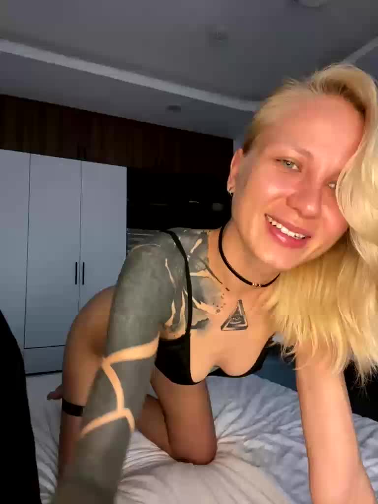 Twins666 Cam Model Chat December 22, 2025