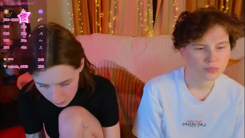 berry_assortment Cam Model Chat December 22, 2025