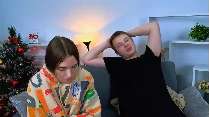 ollistiw Cam Model Chat December 22, 2025