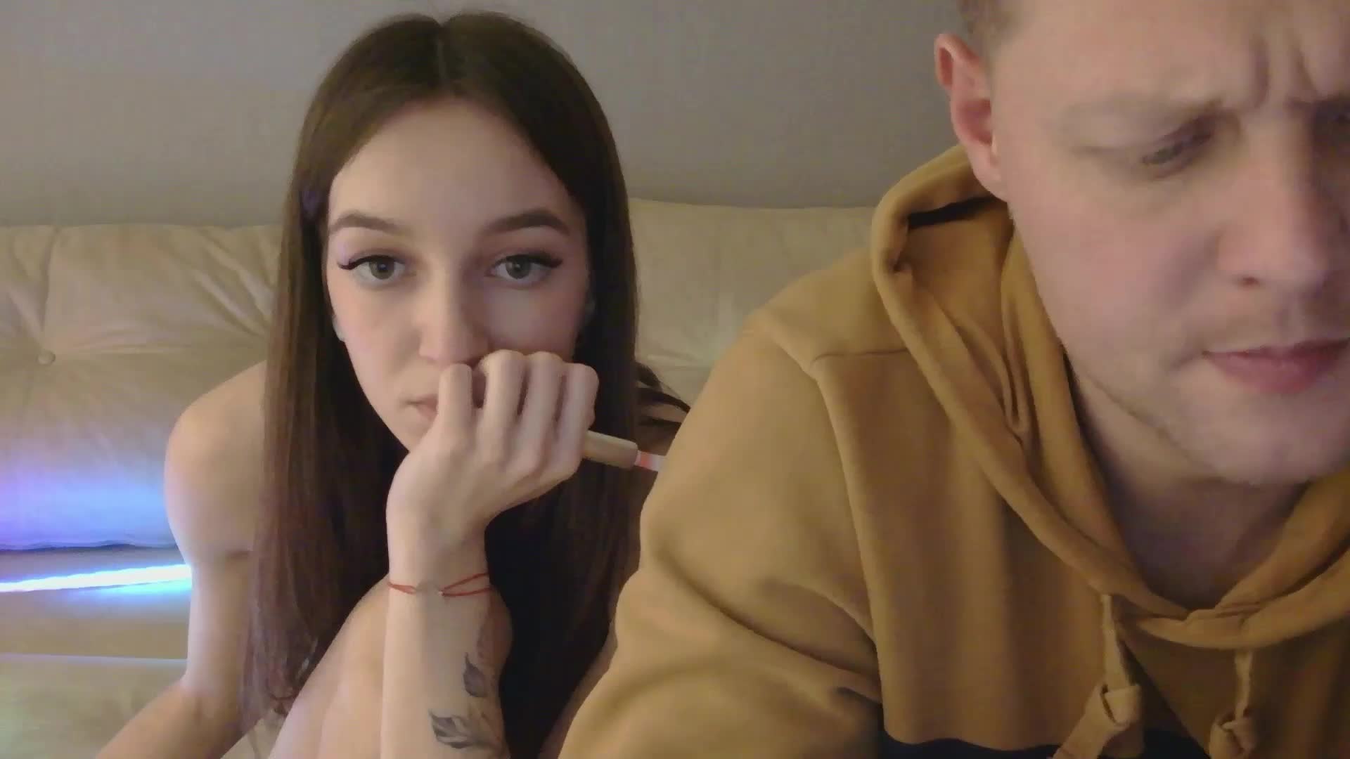 NotSoSweetDasha Cam Model Chat December 22, 2025