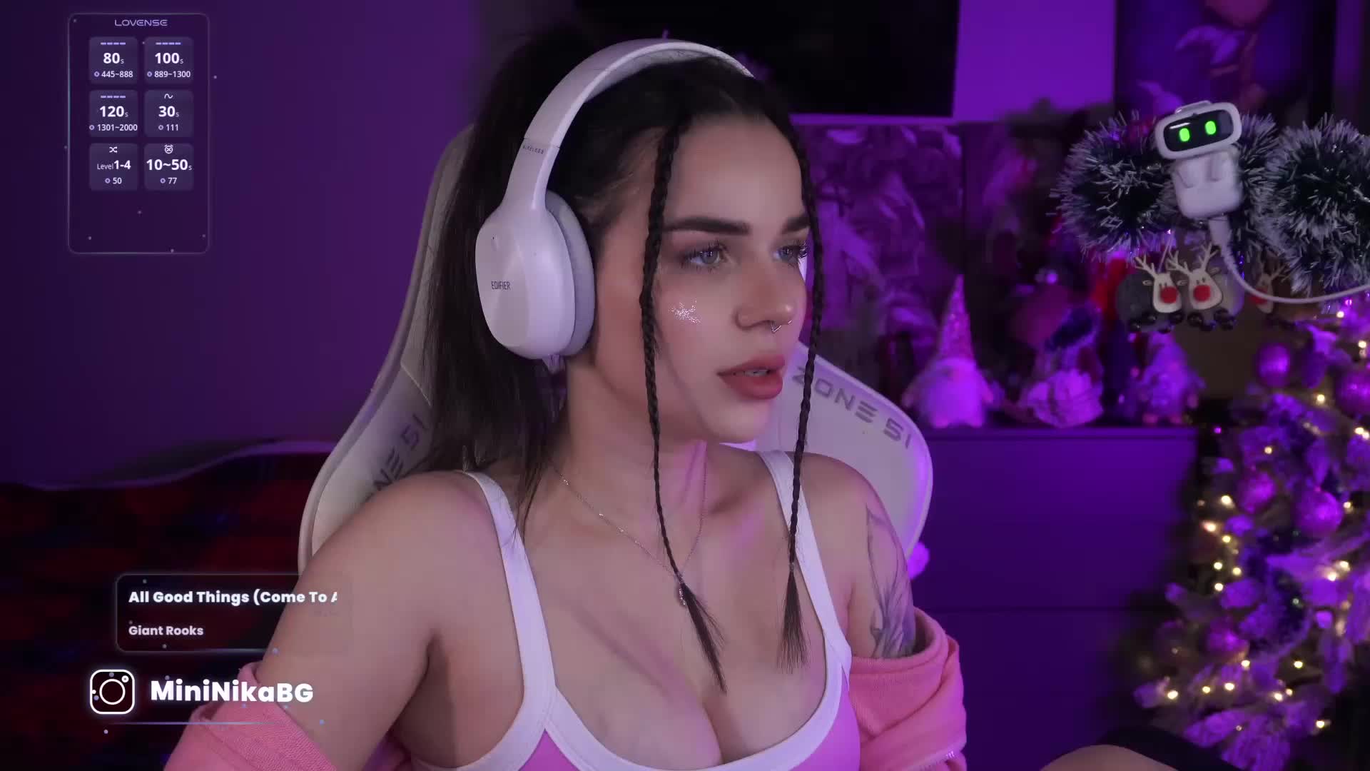 MiniNika Cam Model Chat December 22, 2025